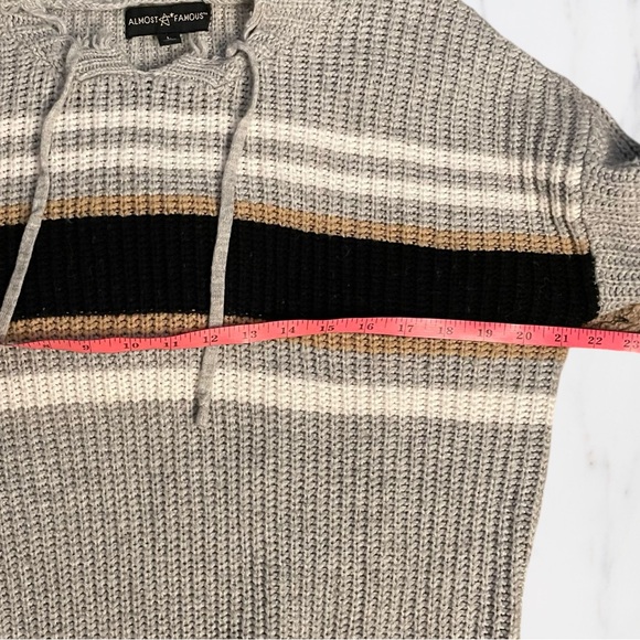 ALMOST FAMOUS HOODED TUNIC SWEATER~ SZ L - Picture 4 of 8